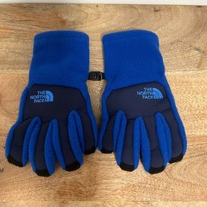 THE NORTH FACE kids blue gloves